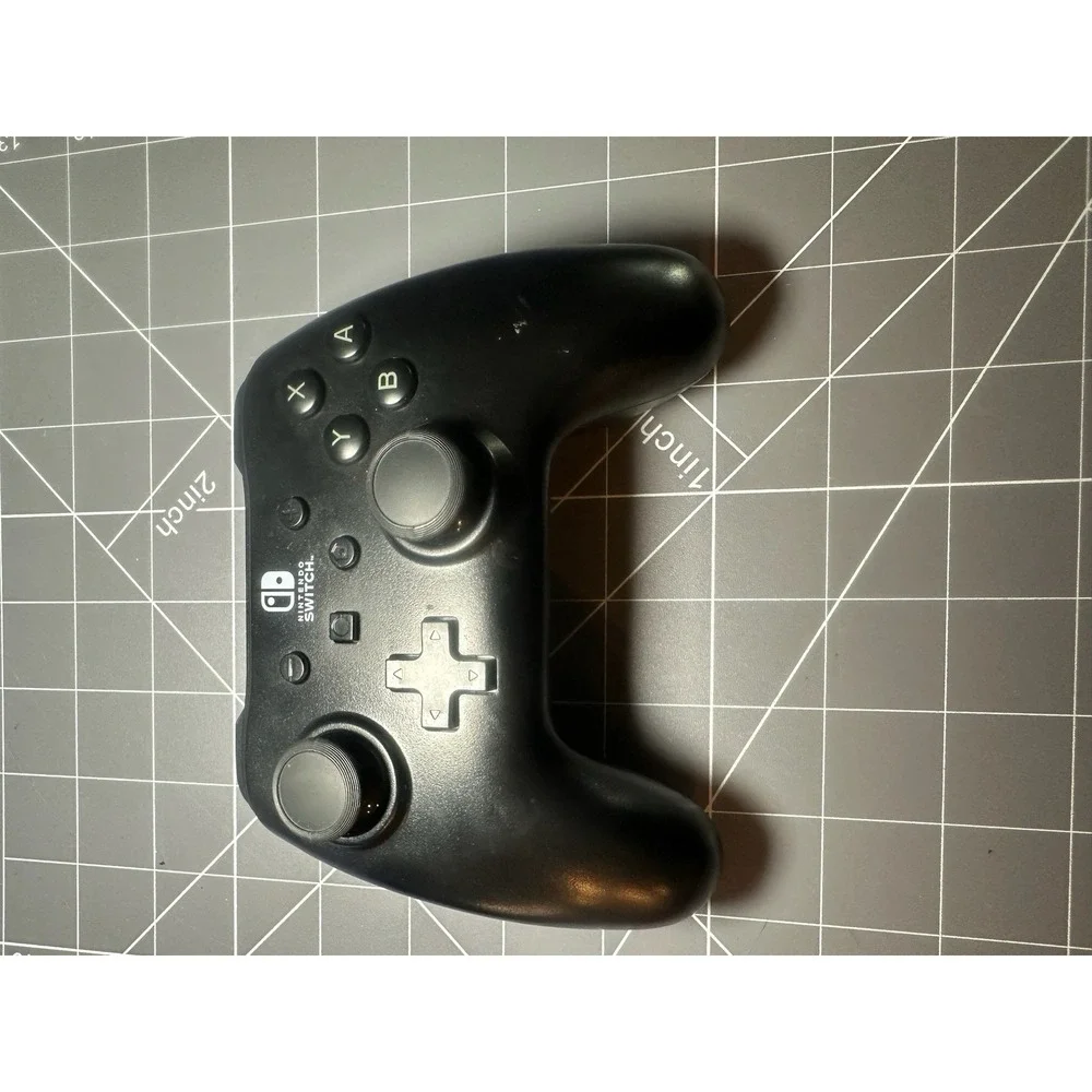 Nintendo Switch Wireless Pro Controller Black 1511370–01 (no Charger) Tested - Picture 2 of 8
